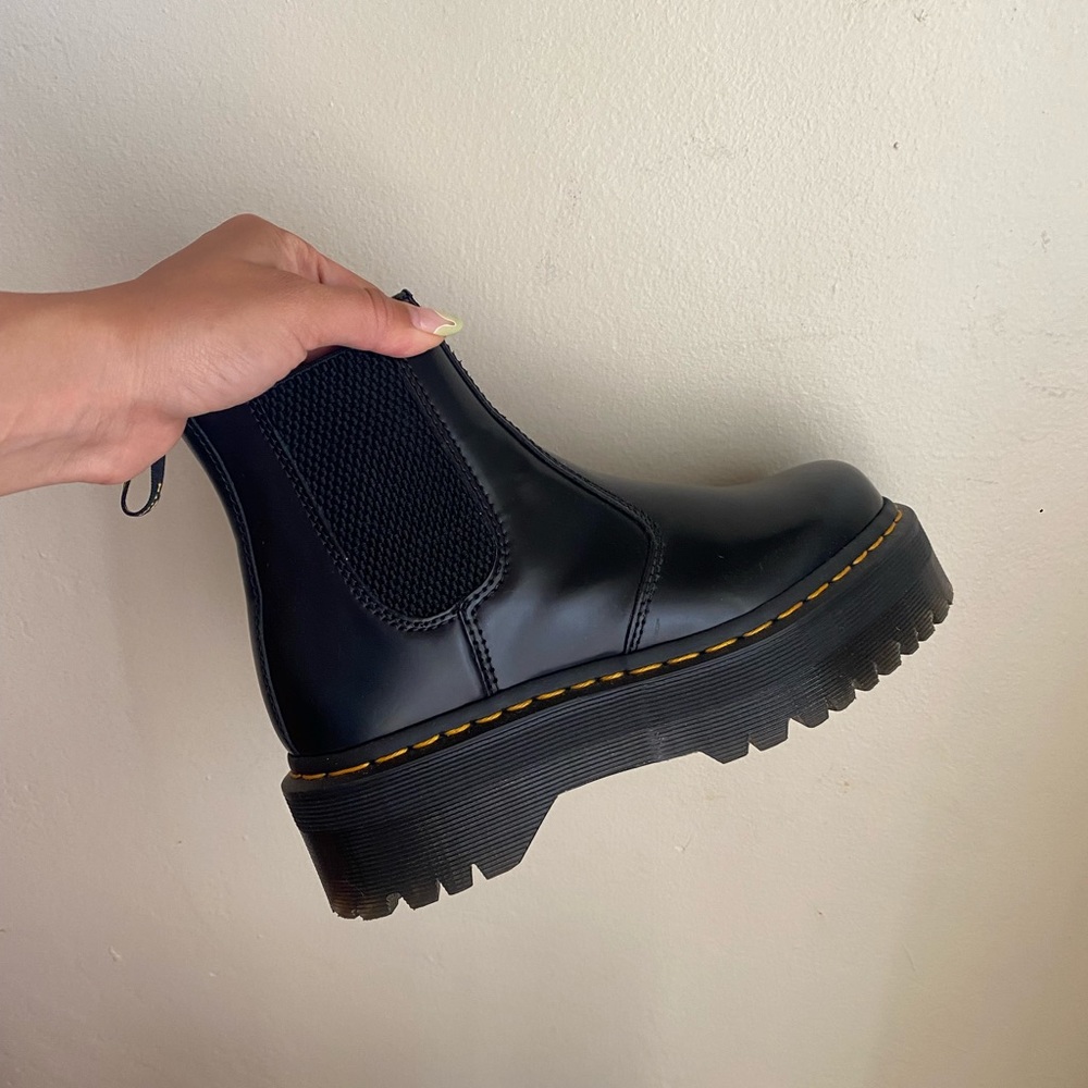 Dr Martens platform Chelsea Boot